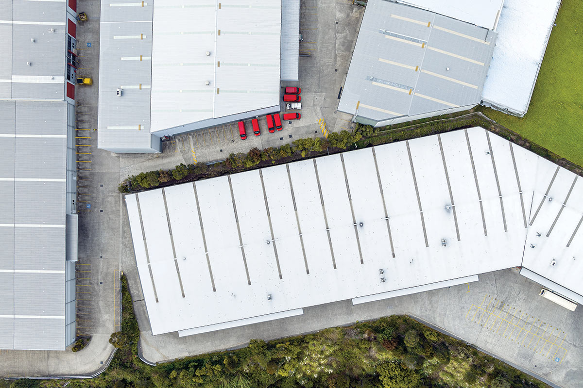 Cool roof: Settef presenta X-Reflex, la finitura ad alta riflettanza per coperture sostenibili